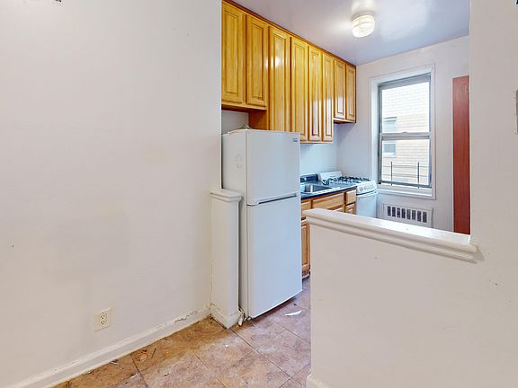 3rd image of 150 W End Ave APT 6G