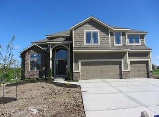 2710 SW 9th Ter, Lees Summit, MO 64081