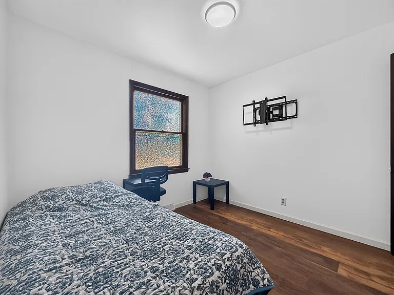 1705 E Granet Ave — Photo 13