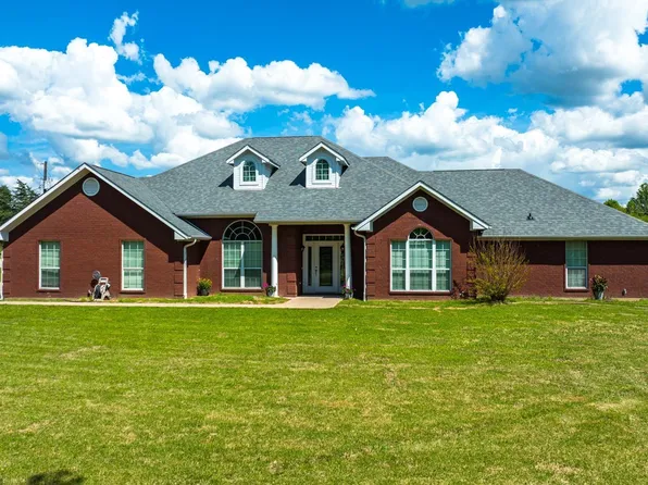 1083 County Road 2400, Mt Pleasant, TX 75455