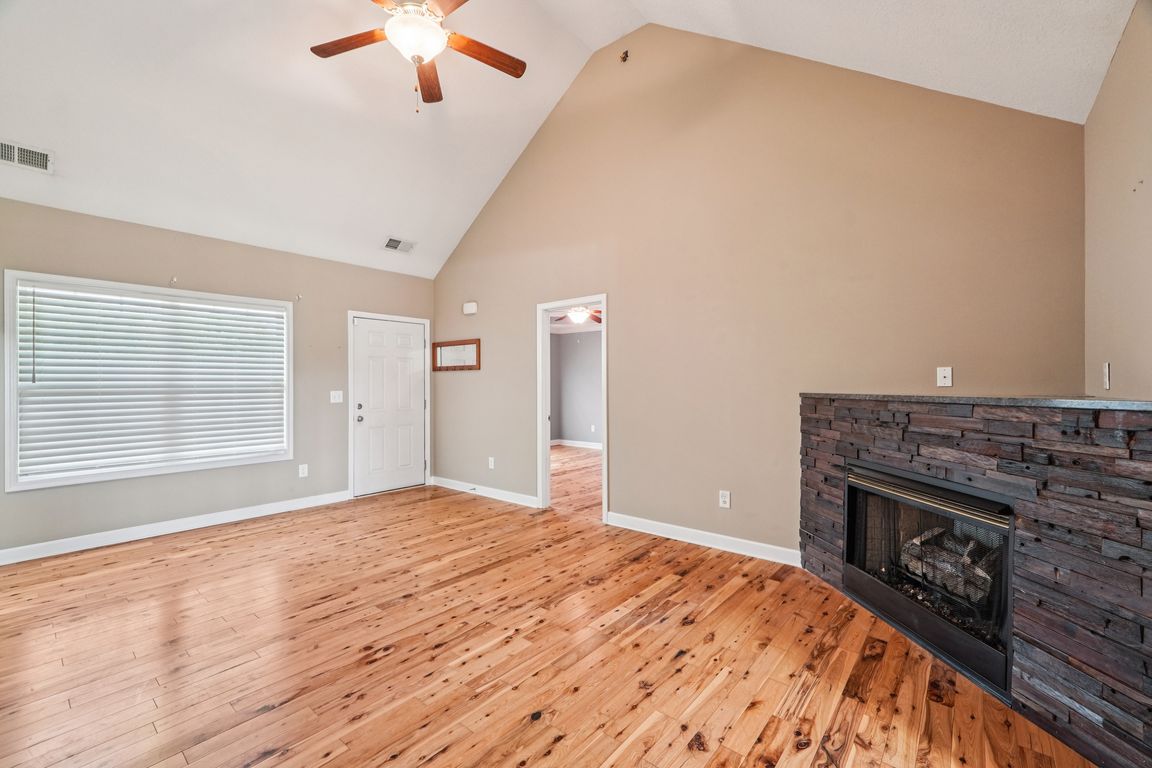 next background image