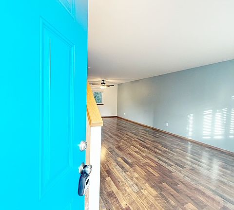 3rd image of 4933 Bowwood Cir NE