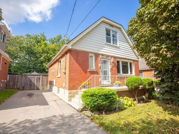 296 E 21st St, Hamilton, ON L8V 2T9