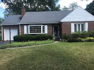 61 Saint Marys Pl, Hamburg, NY