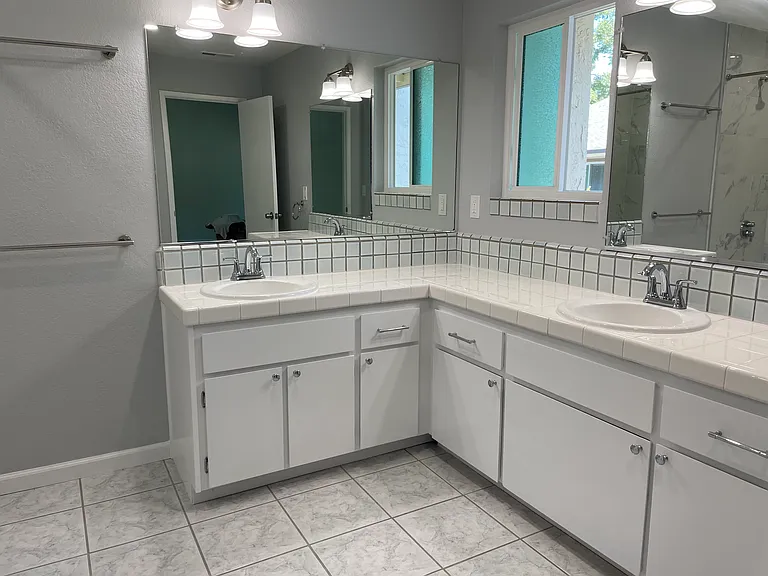 Double sinks