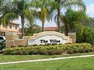 136 S Palm Villas Way, Lake Worth, FL 33461