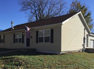 201 E Hl, Champaign, IL 61820