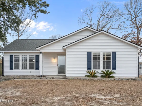 112 Sago Court, Surf City, NC 28445