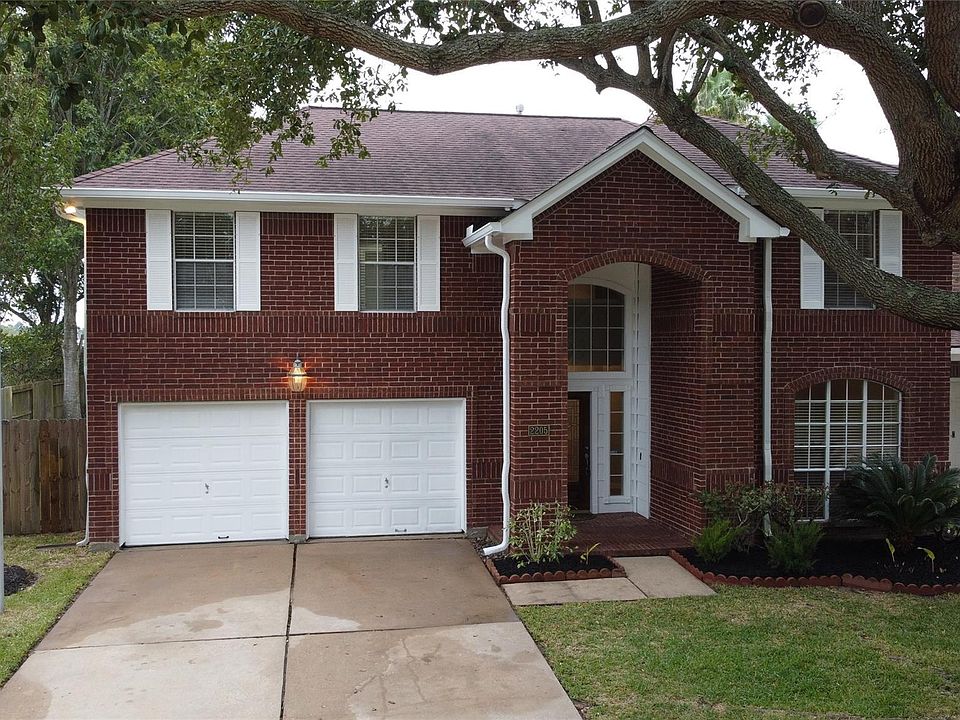 1st image of 2205 Lord Nelson Dr