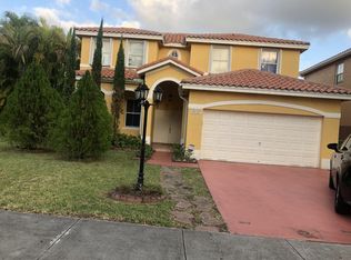 6121 SW 157th Pl, Miami, FL 33193