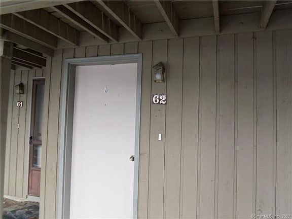 4th image of 62 Far View Cmns #62