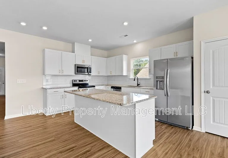 433 Troy Dr — Photo 6