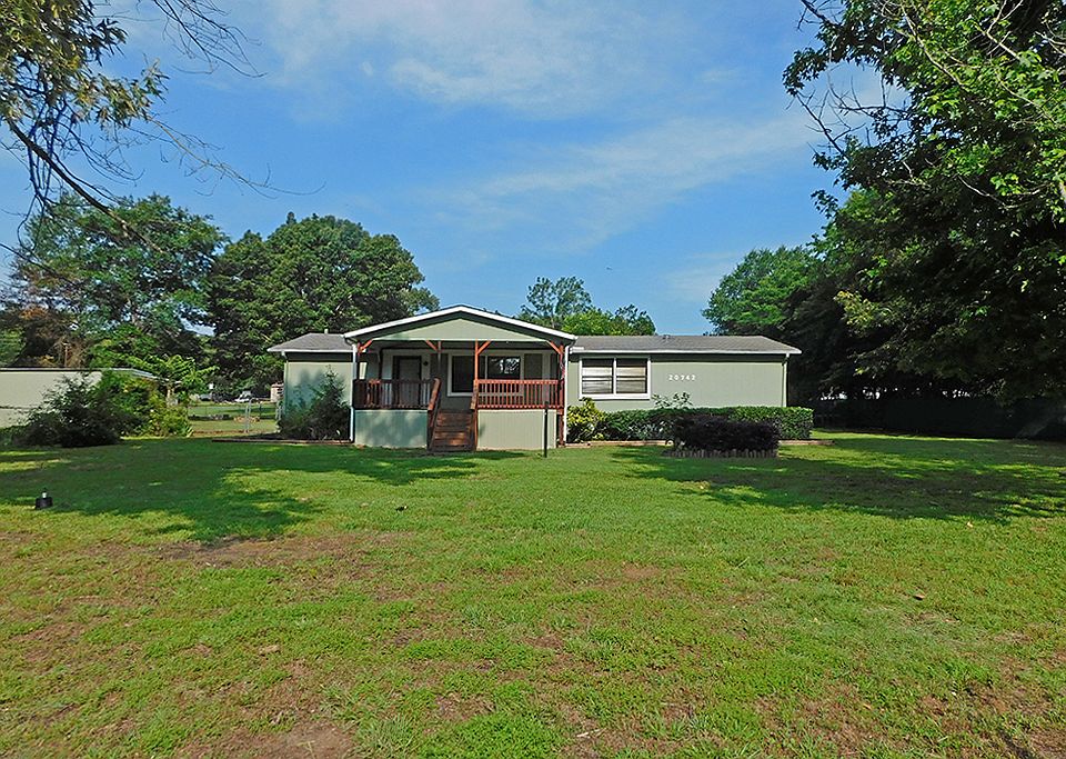 1st image of 20742 Meadowbrook Dr