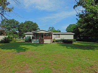 20742 Meadowbrook Dr, Chandler, TX 75758