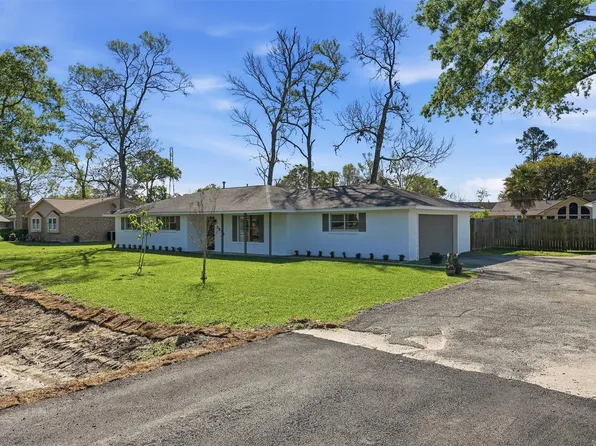 3010 Michaelis Ln, Baytown, TX 77521