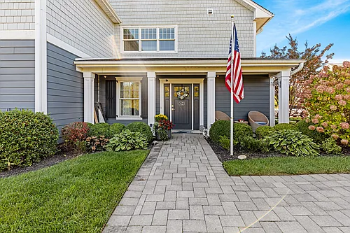 42 Village Green Dr Photo 1