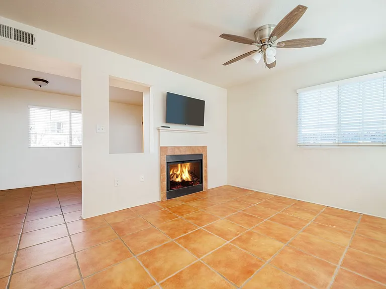 2210 Miguel Chavez Rd #111 — Photo 4