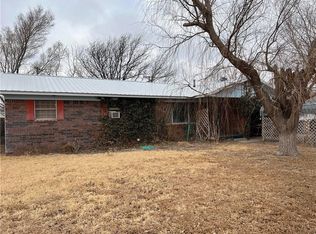 326 N Pracht Ave, Guymon, OK 73942