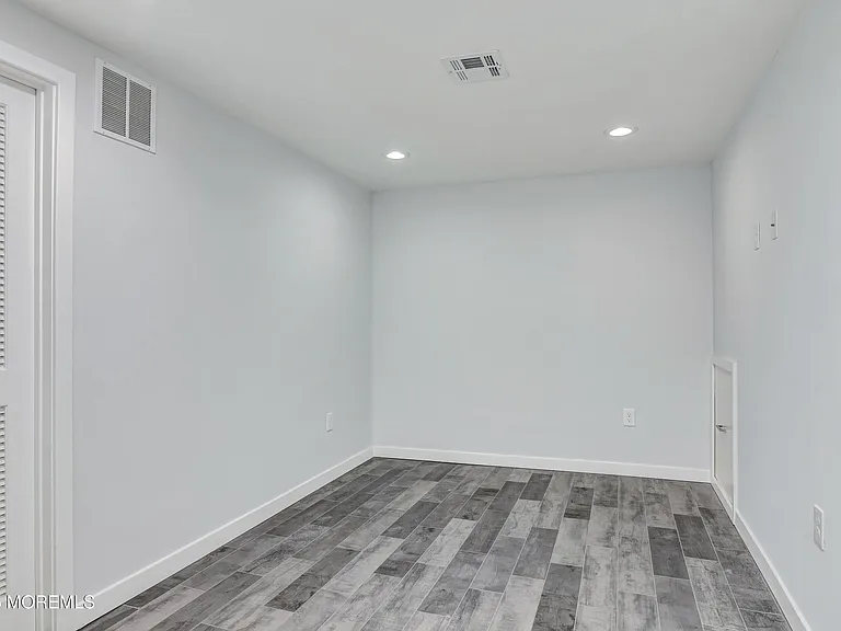769 Cliffwood Ave — Photo 25