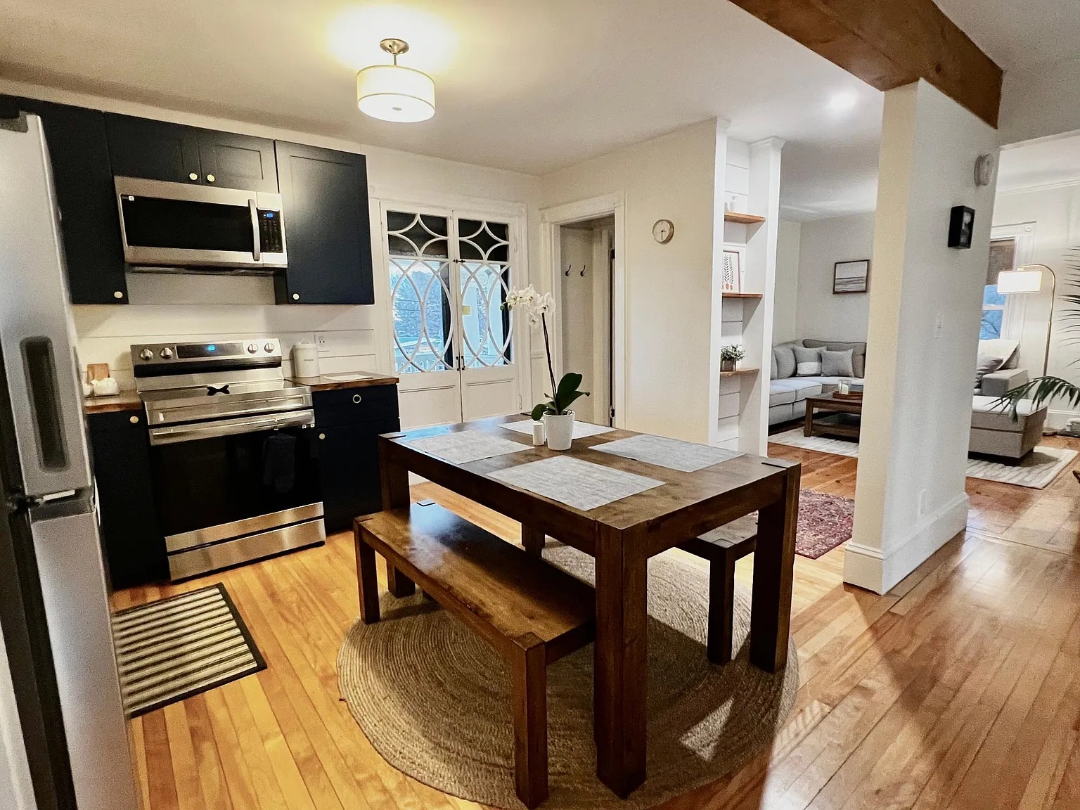 553 Shore Rd — Photo 4