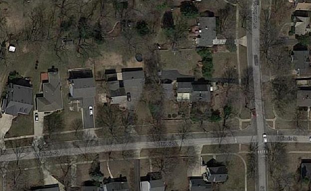 1st image of 1703 E Illinois St