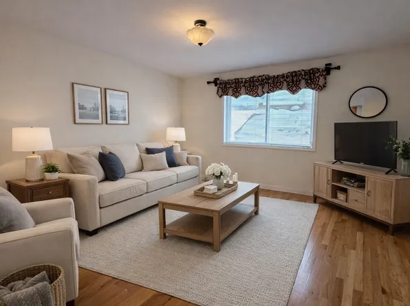 77 Hylan Blvd #2, Staten Island, NY 10305