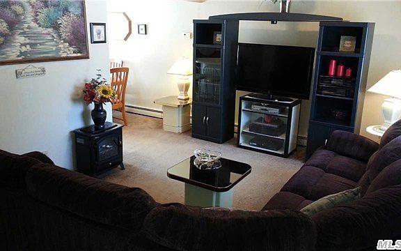 3rd image of 74 Pitchpine Pl