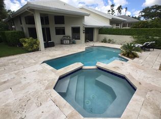 2710 Twin Oaks Way, Wellington, FL 33414
