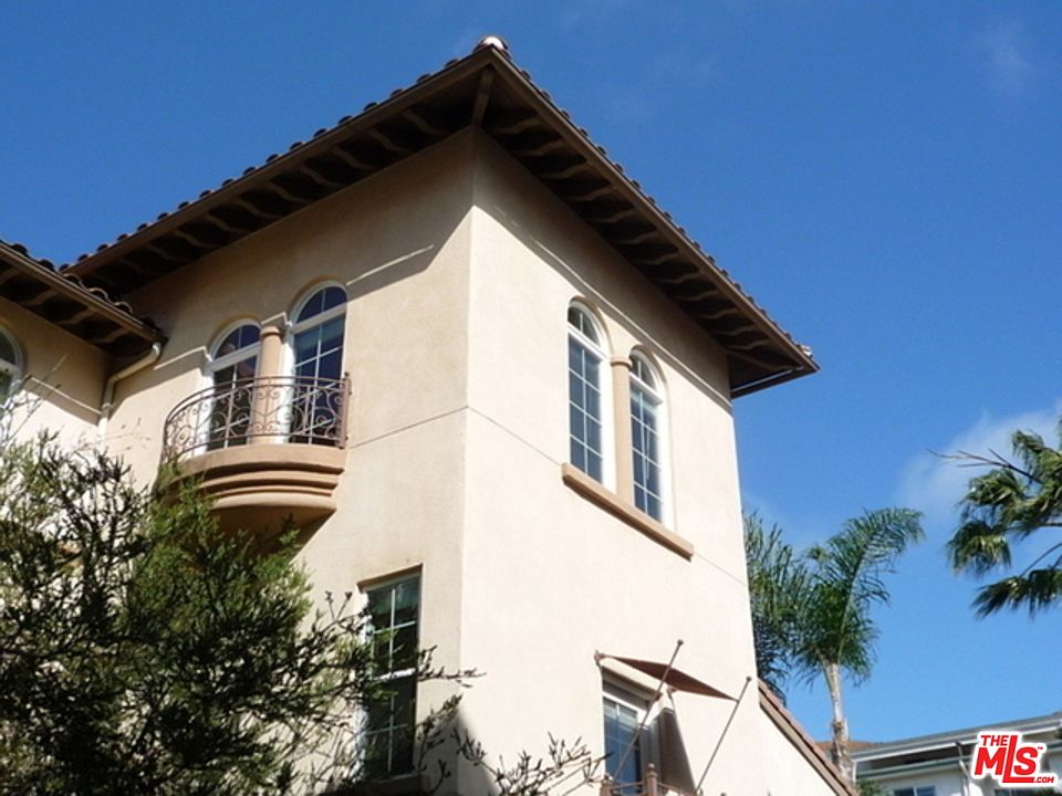 1st image of 5935 Playa Vista Dr APT 202