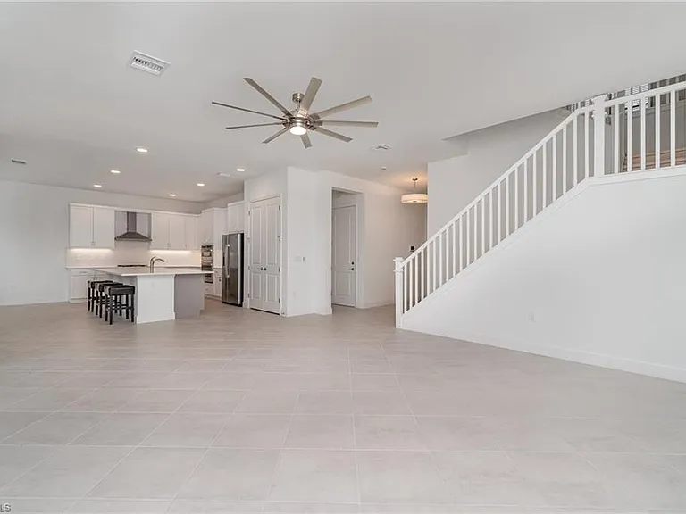 12750 Woodbury Dr — Photo 9