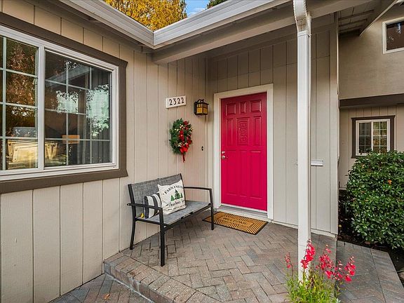 3rd image of 2322 Walnut Grove Ave