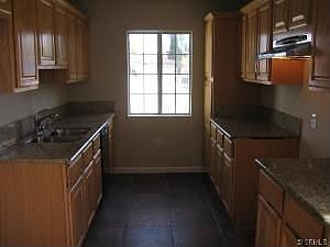 4th image of 731 Cabana Ave