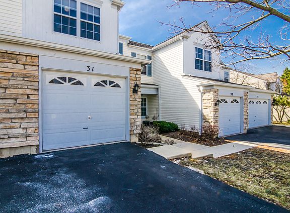 4th image of 31 Oakton Dr