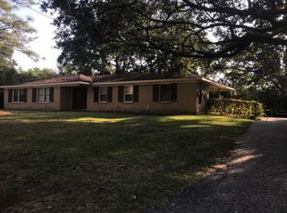 1006 Centerwood Dr, Mobile, AL 36608