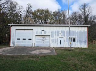 E Wheatland Rd, Vincennes, IN 47591