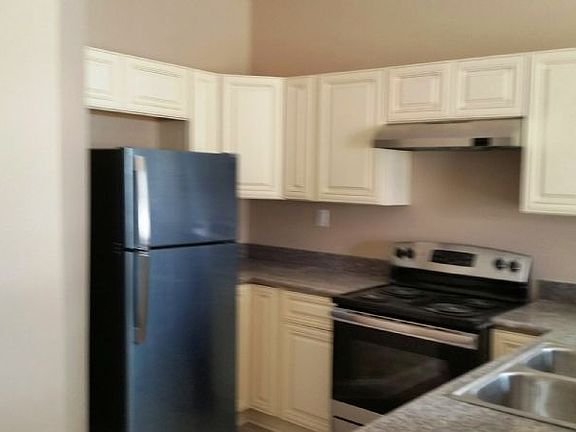 3rd image of 6038 Baccich St