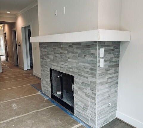5th image of 5005 Claremont Cir SW