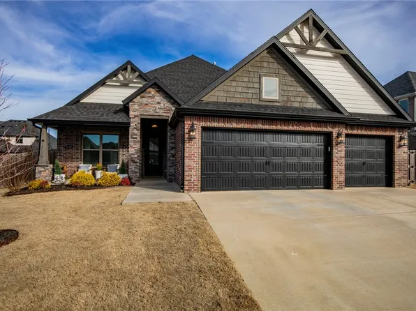 1440 Ocean Dr, Centerton, AR 72719