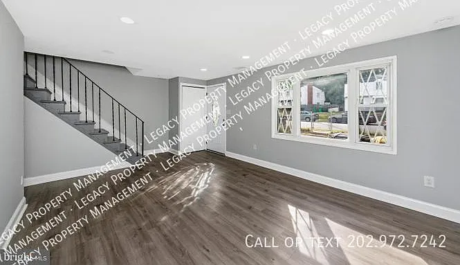 7702 Burnside Rd — Photo 15