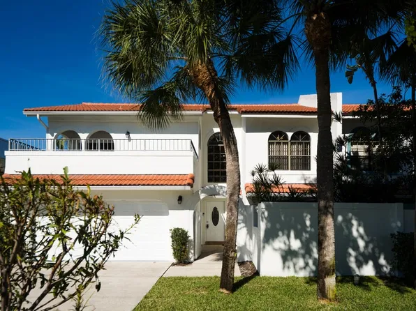 665 Jeffery St, Boca Raton, FL 33487