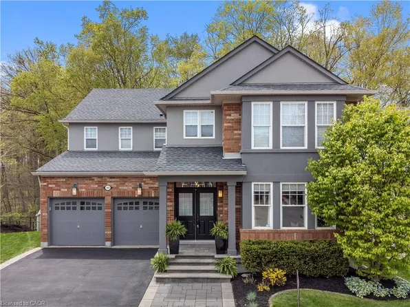 103 Glazebrook Cres, Cambridge, ON N1T 2H8