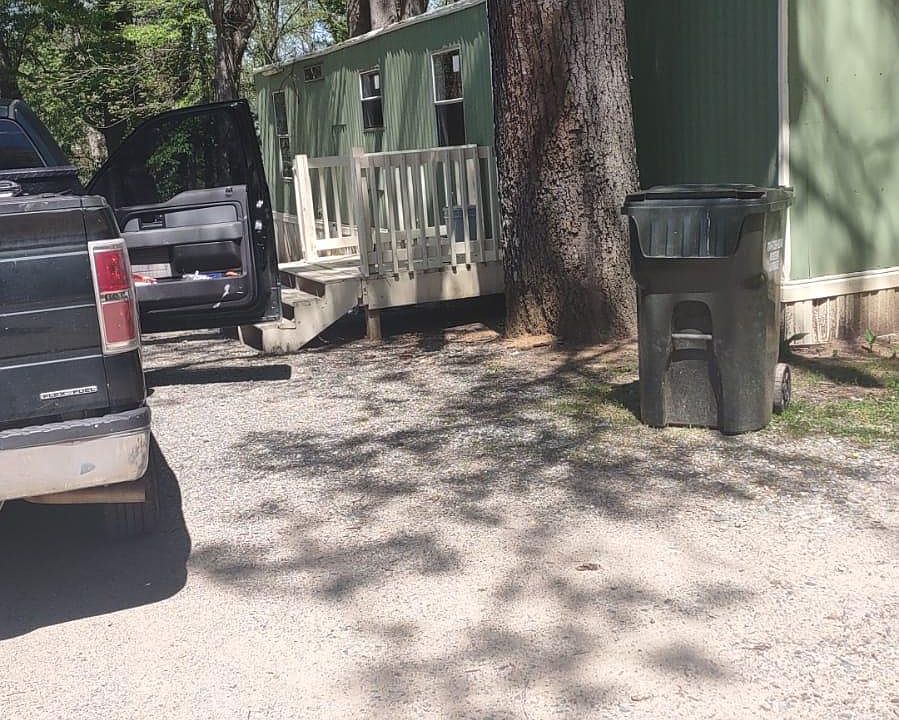 2nd image of 119 Stephanie Ct