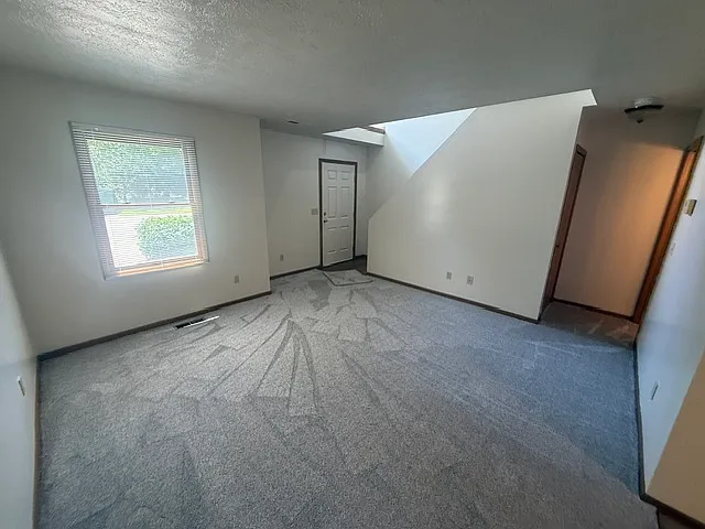 959 N Huntington St #4 — Photo 2