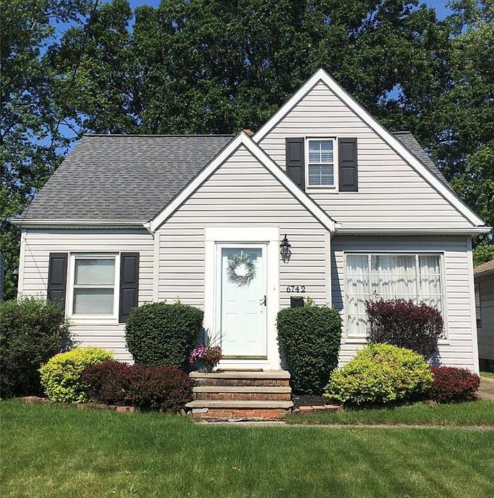 1st image of 6742 Commonwealth Blvd