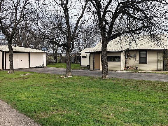 3rd image of 1224 Lipan Dr