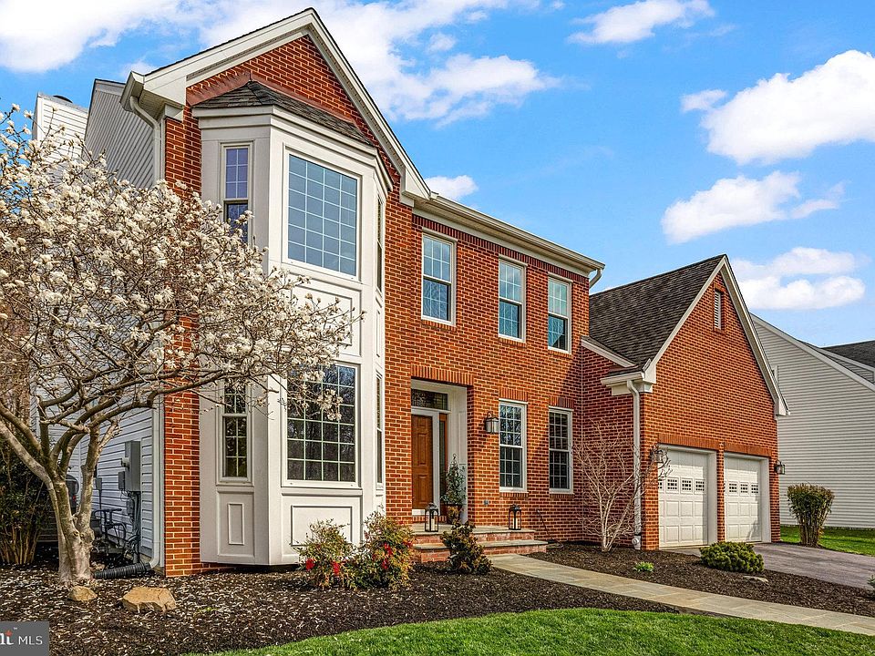 13002 Piney Glade Rd, Herndon, VA 20171 Zillow