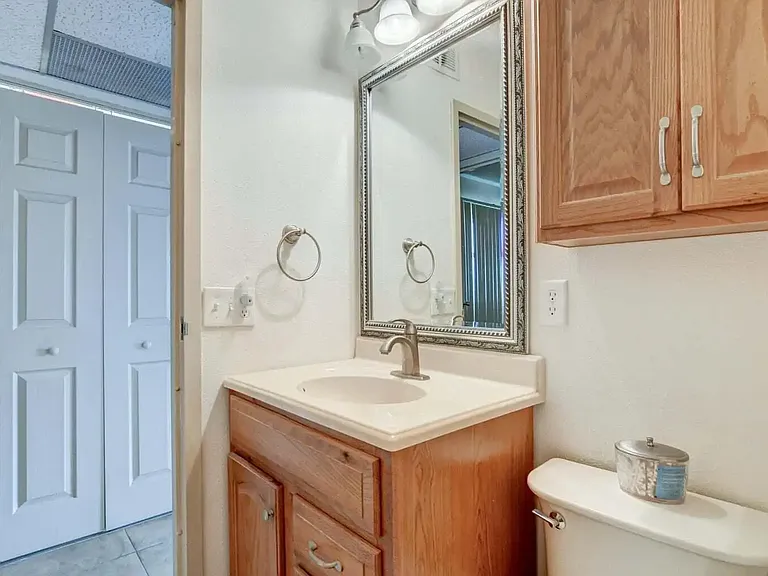 43 Waterford Cir #B — Photo 20