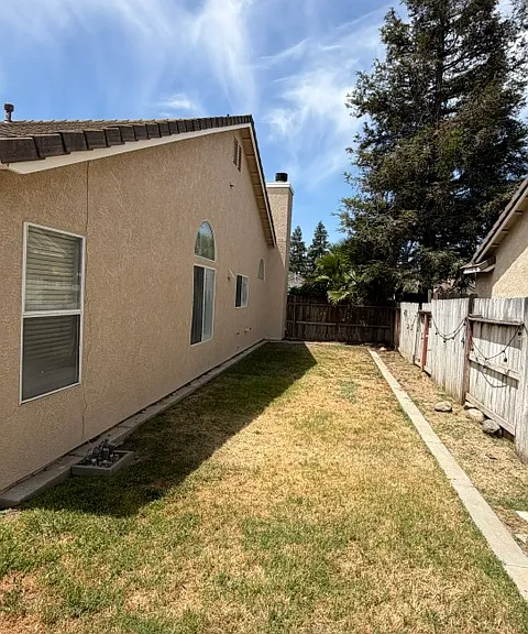 1930 Everett Ct — Photo 39