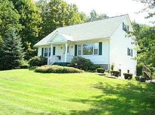 1st image of 22209 Daisy Ave