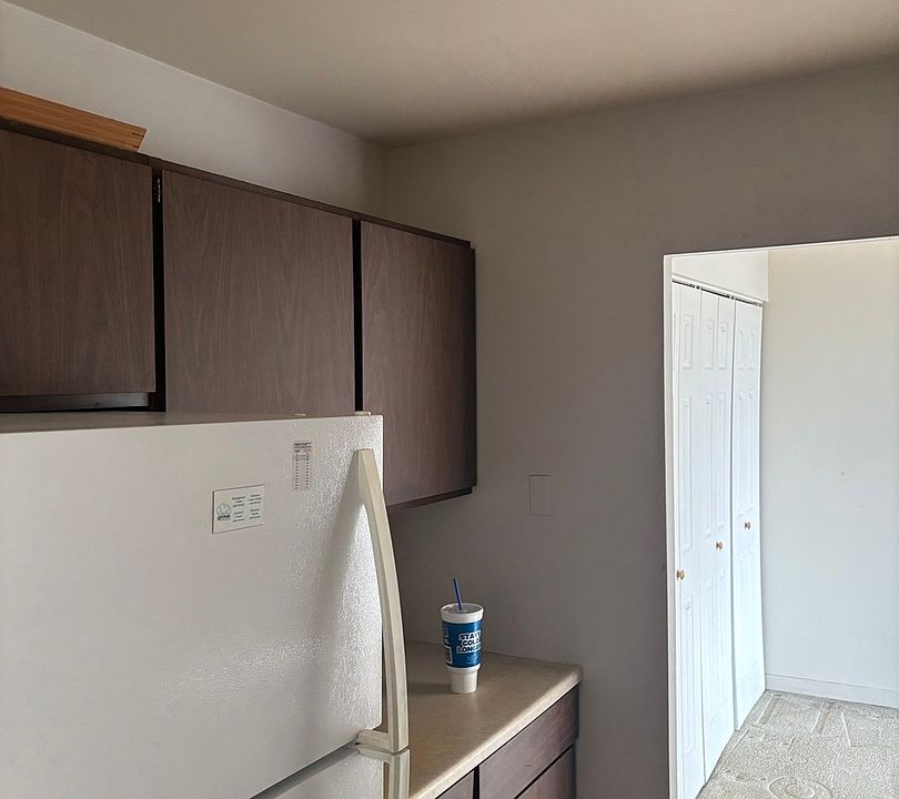 2nd image of 33 N Main St APT 3E